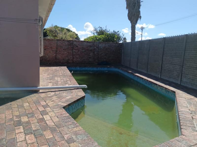 3 Bedroom Property for Sale in Heathfield Western Cape